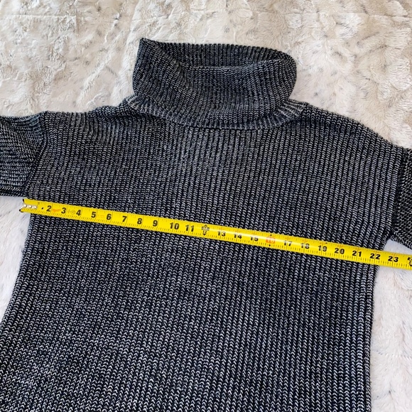 Rumor Oversized Gray Cowl Neck Sweater Zip Elbow Tunic Top Long Sleeve M - Picture 16 of 16